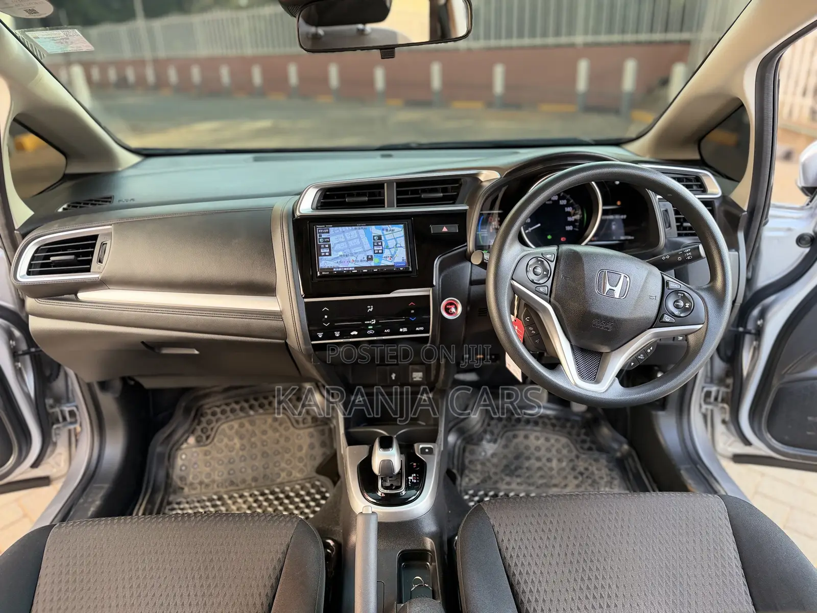 Honda Fit 2018 Silver