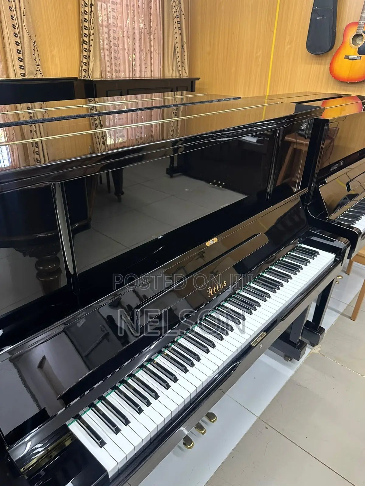 Atlas 30 C Upright Piano