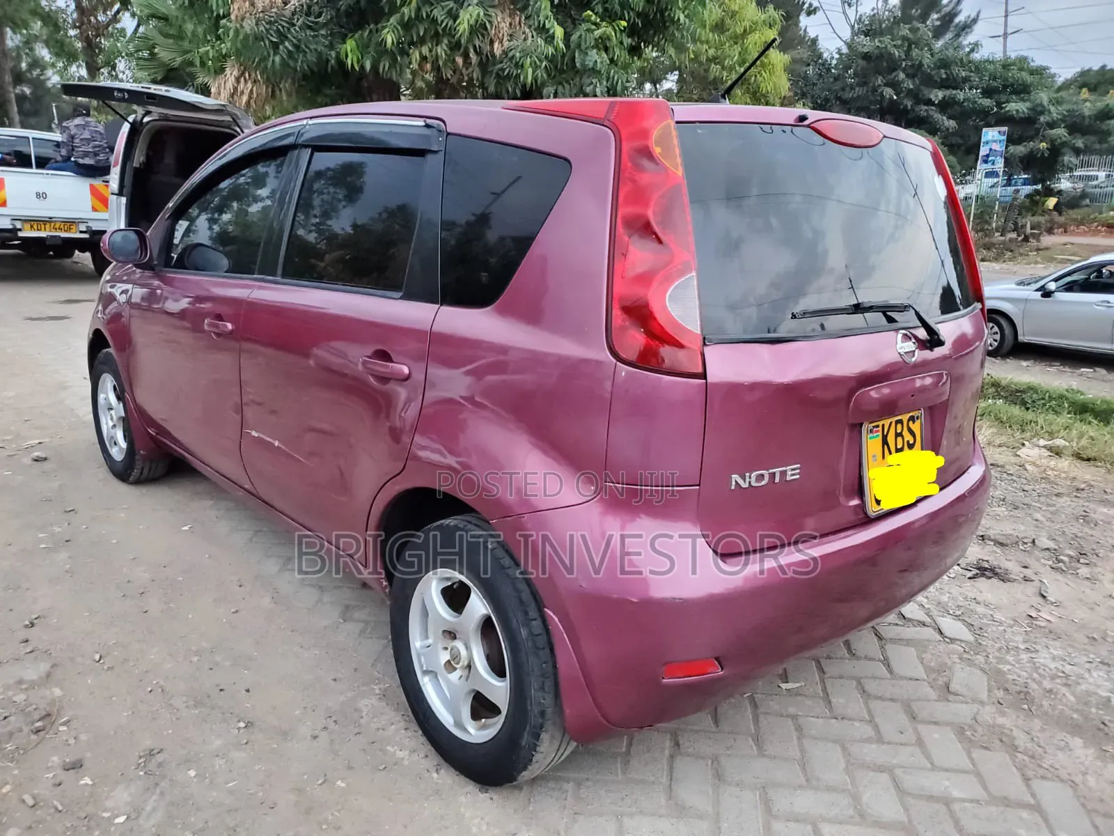 Nissan Note 2006 Purple