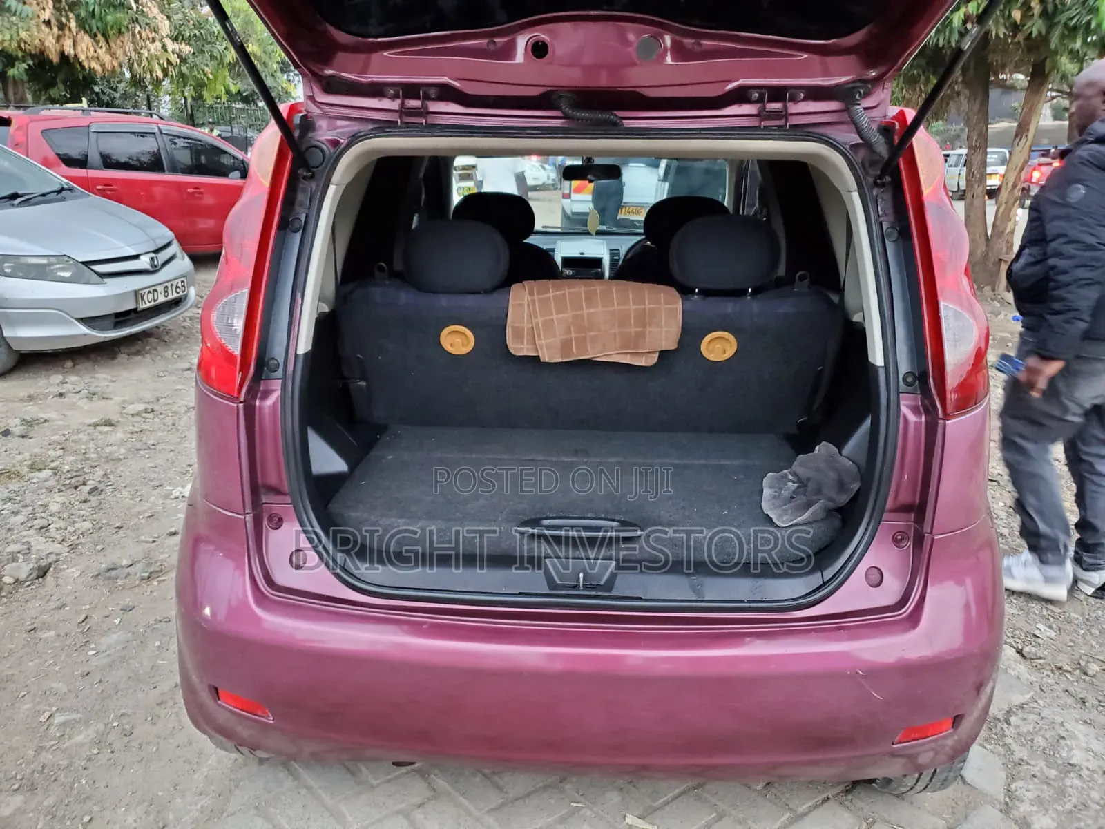 Nissan Note 2006 Purple