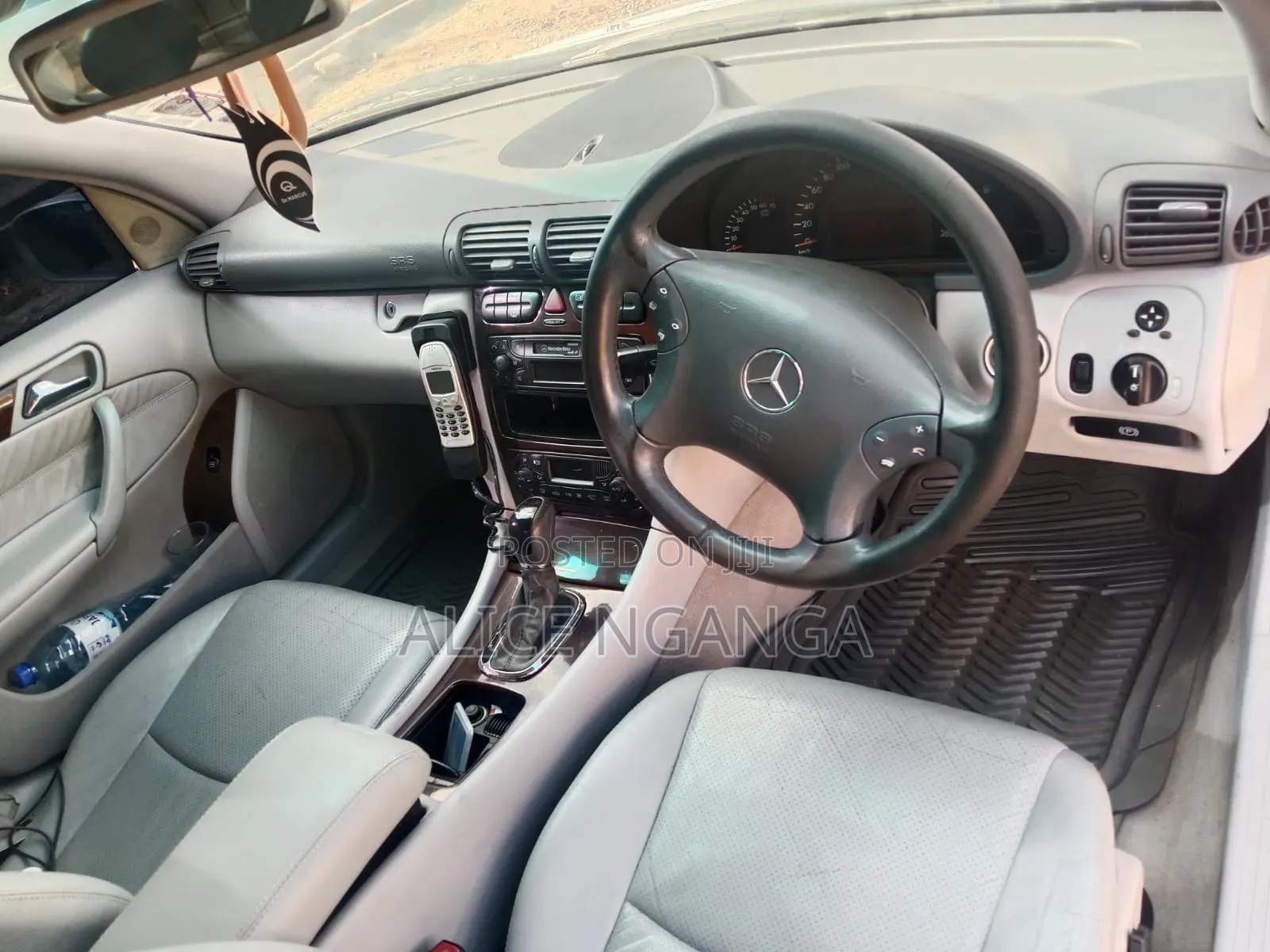 Mercedes-Benz C200 2002 Silver