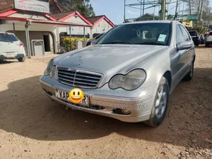 Mercedes-Benz C200 2002 Silver