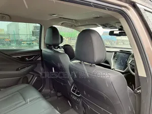 Subaru Outback 2022 Brown