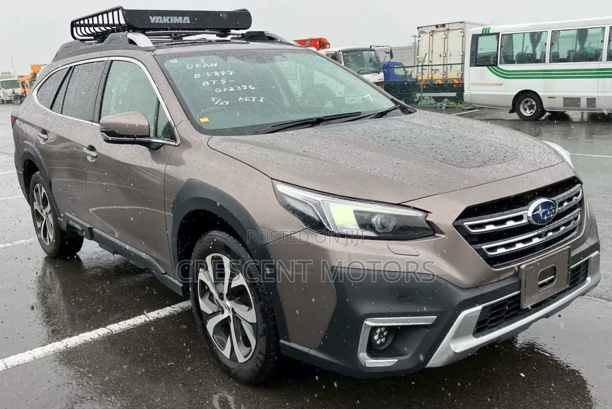 Subaru Outback 2022 Brown