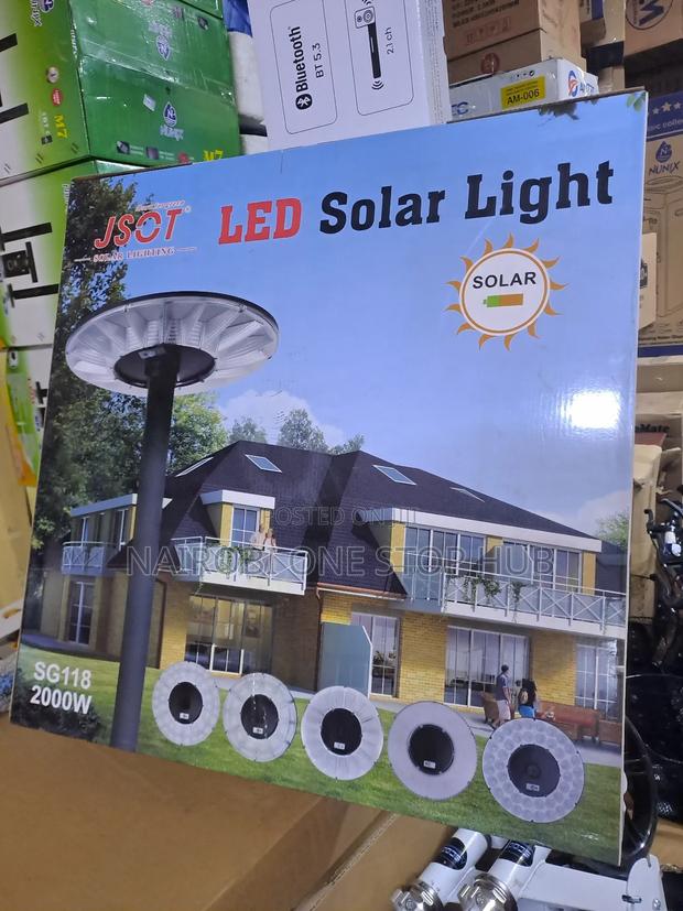 UFO 2000W Solar Street Light - thumbnail 3