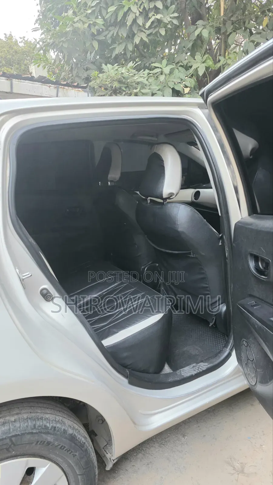 Toyota Vitz 2013 Silver