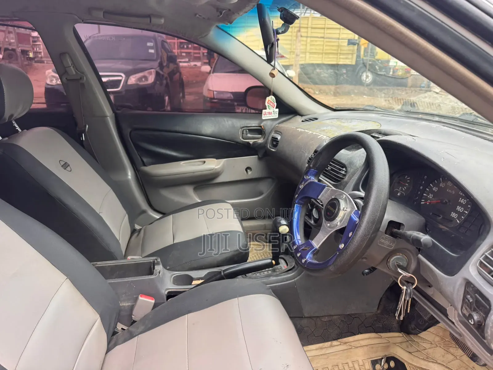 Nissan Civilian 2005 White
