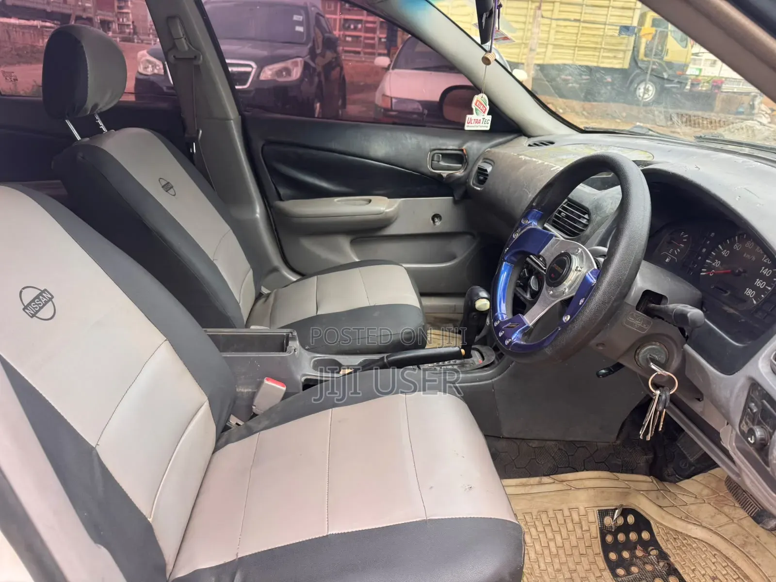 Nissan Civilian 2005 White