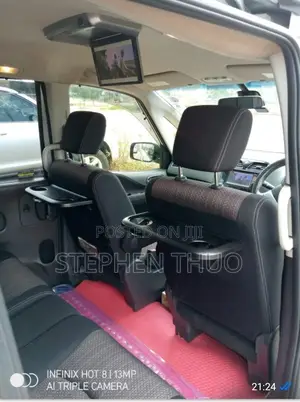 Nissan Serena 2015 Silver
