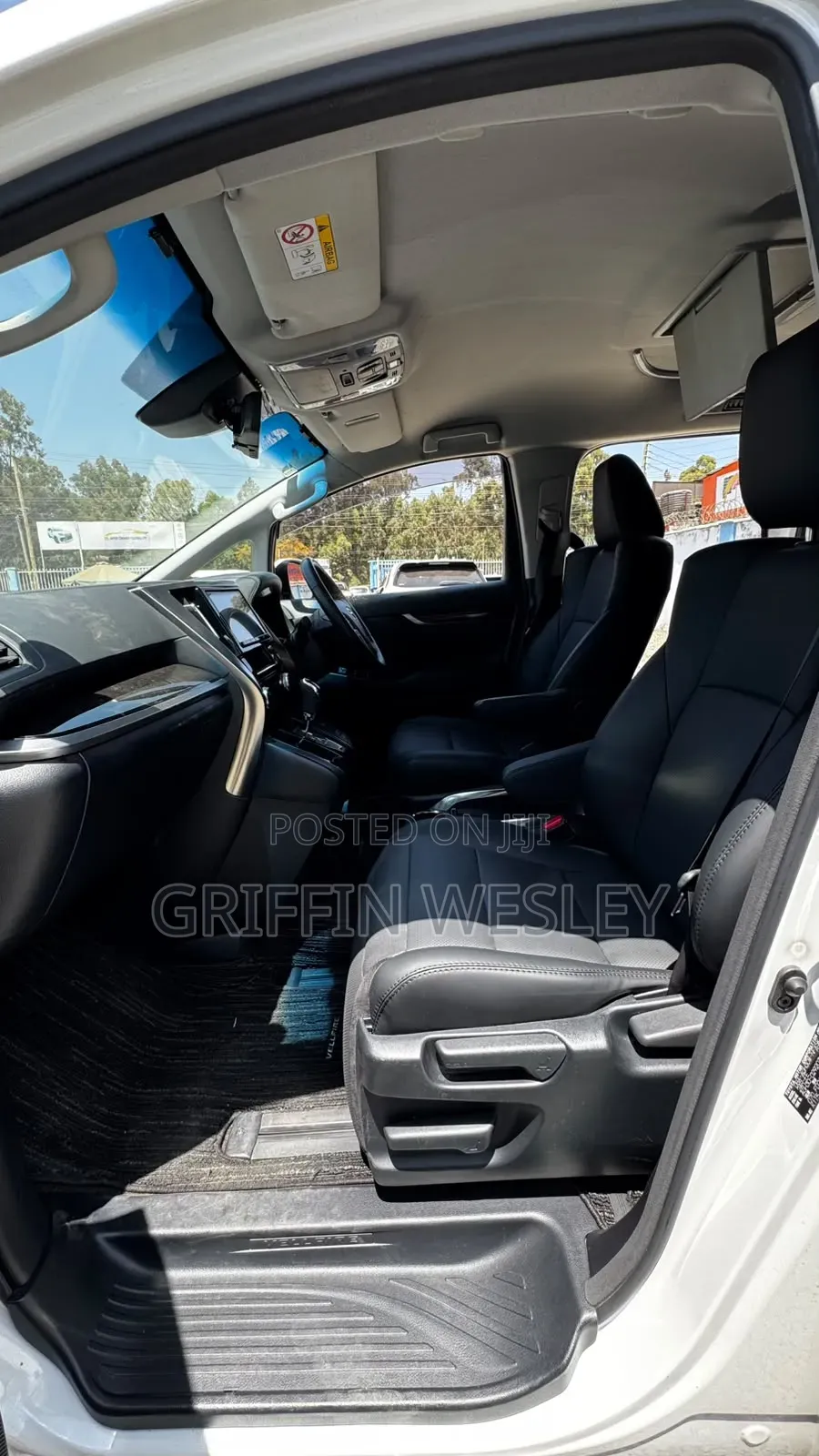 Toyota Vellfire 2019 White
