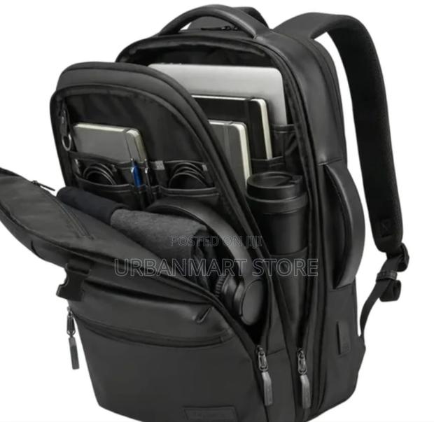 Oraimo MegaCarry OHDB-001 Waterproof Business Backpack - thumbnail 2