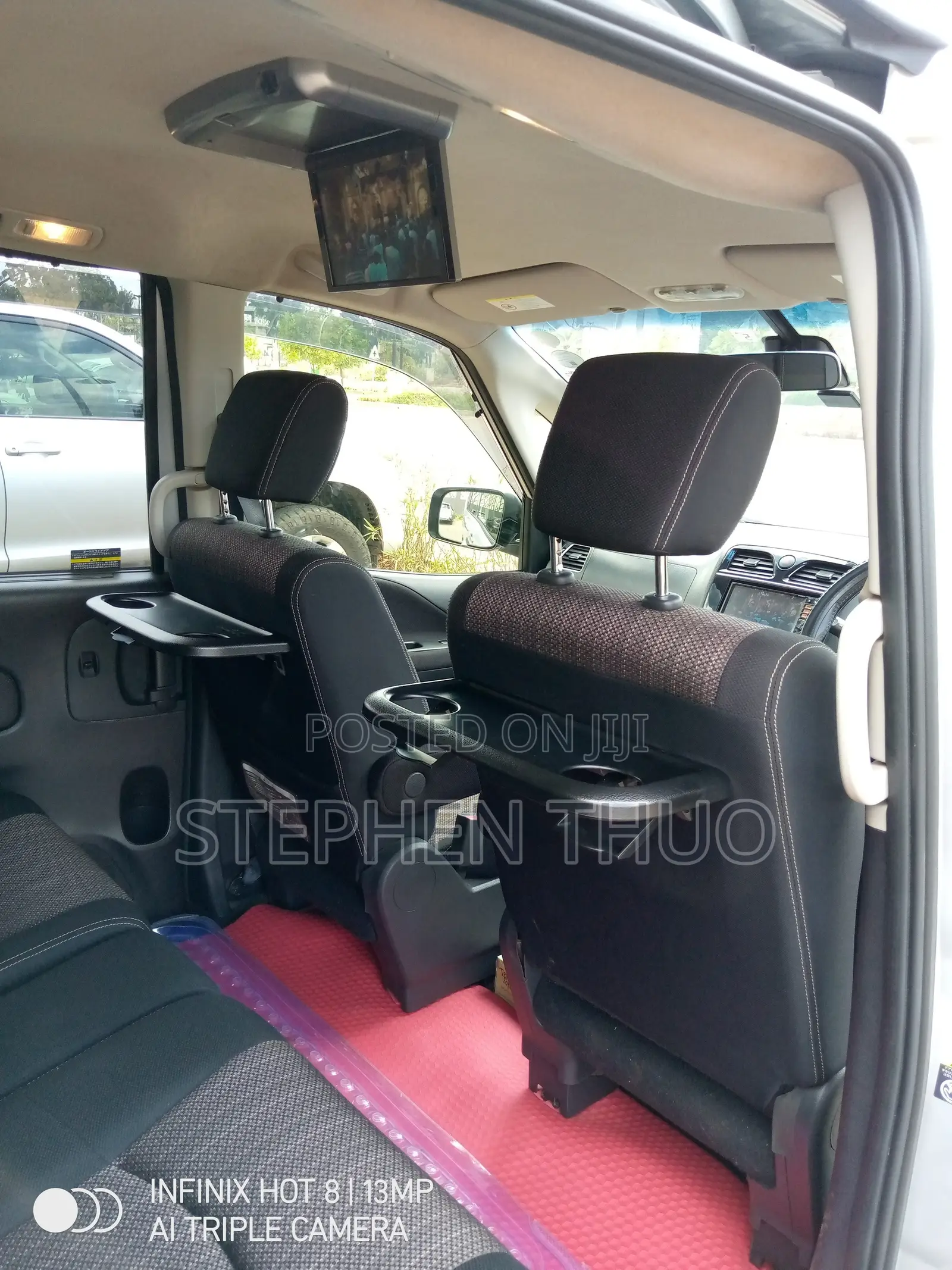 Nissan Serena 2015 Silver