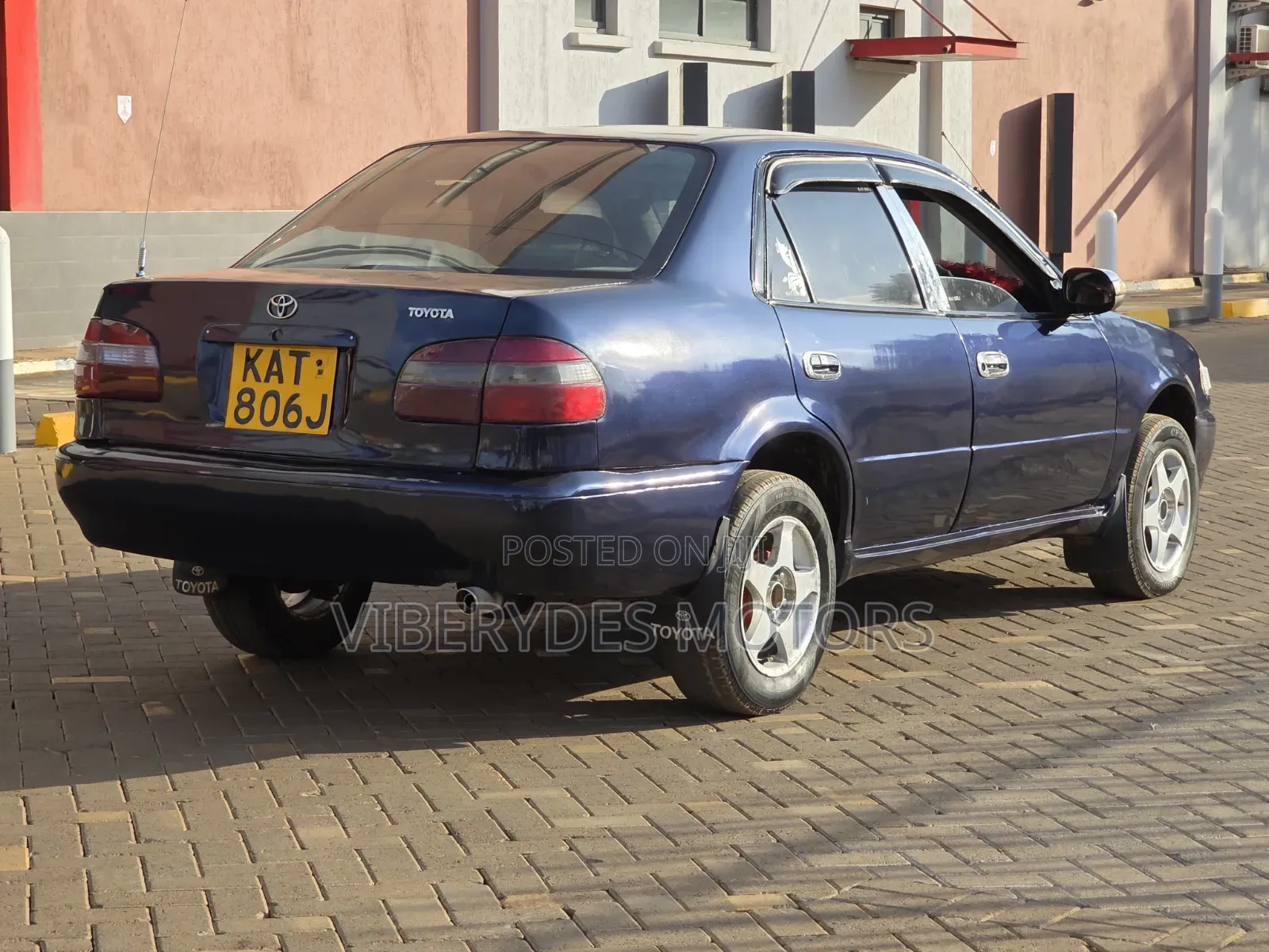 Toyota Corolla 1997 Blue
