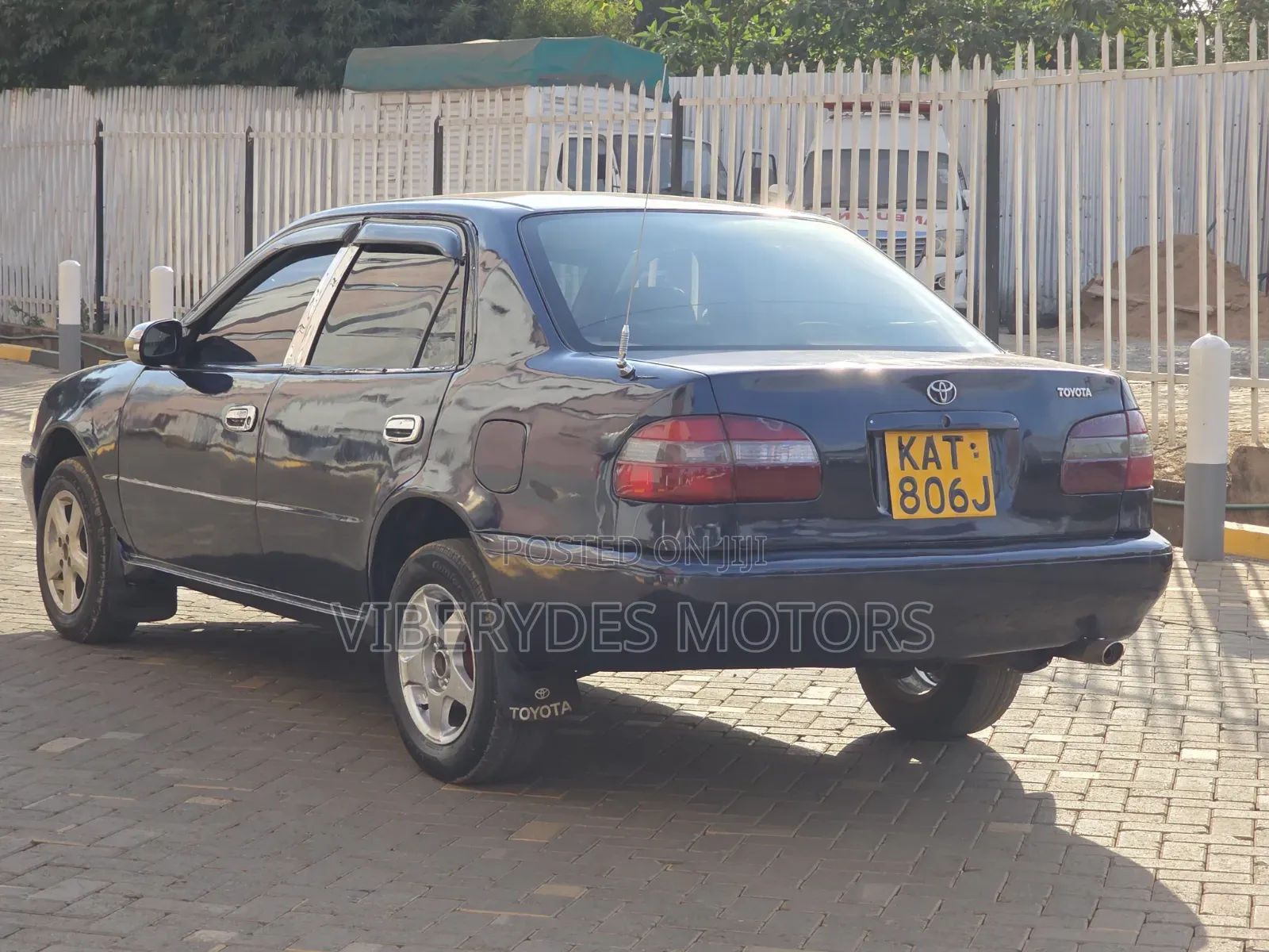 Toyota Corolla 1997 Blue