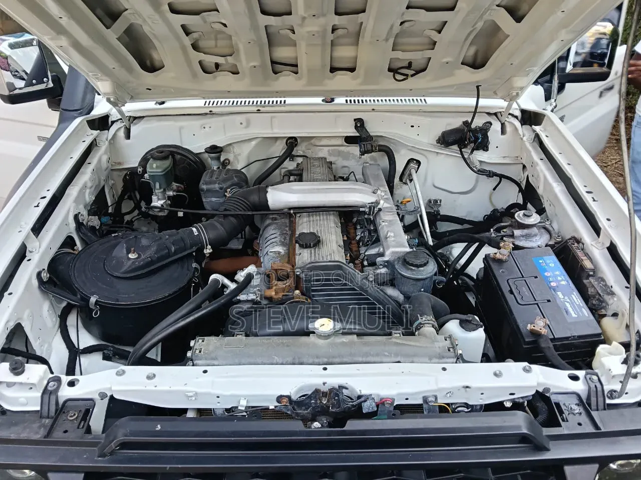 Toyota Land Cruiser 2012 White