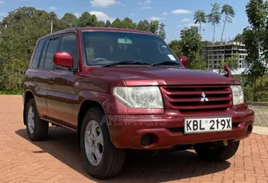 Mitsubishi Pajero 2003 Maroon