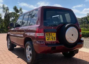 Mitsubishi Pajero 2003 Maroon