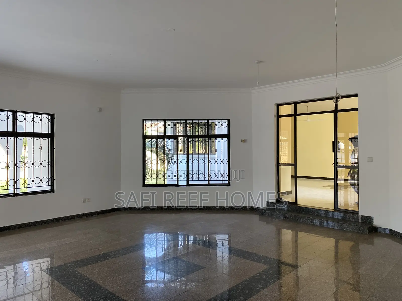 7-Bedroom Maisonette to Let – Nyali, City Mall Area, Mombasa