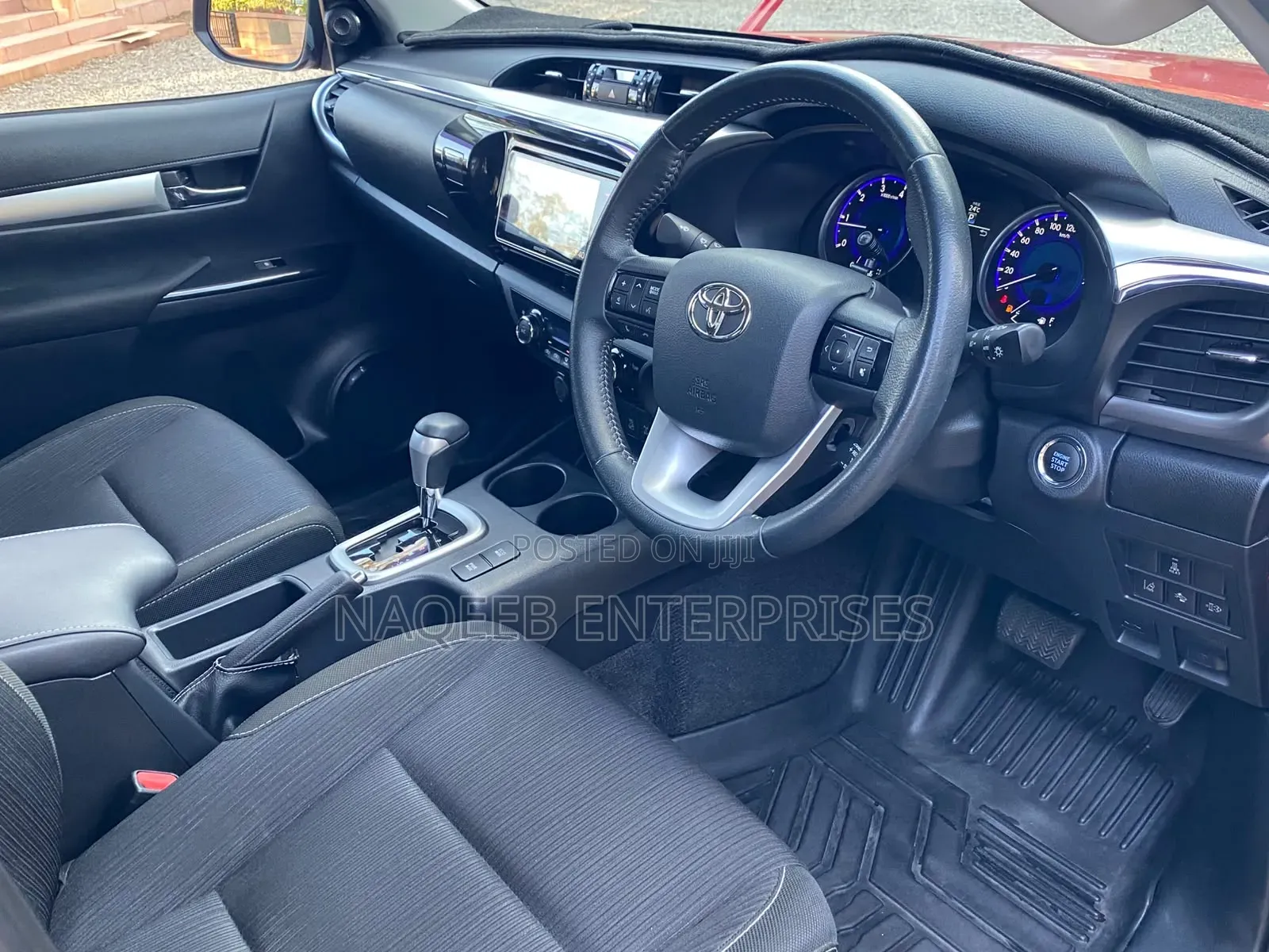 Toyota Hilux 2019 Maroon