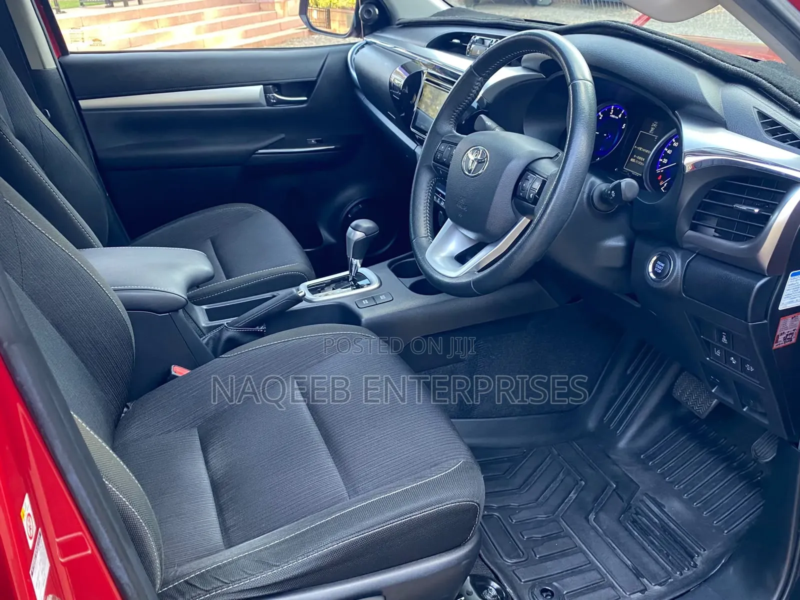 Toyota Hilux 2019 Maroon