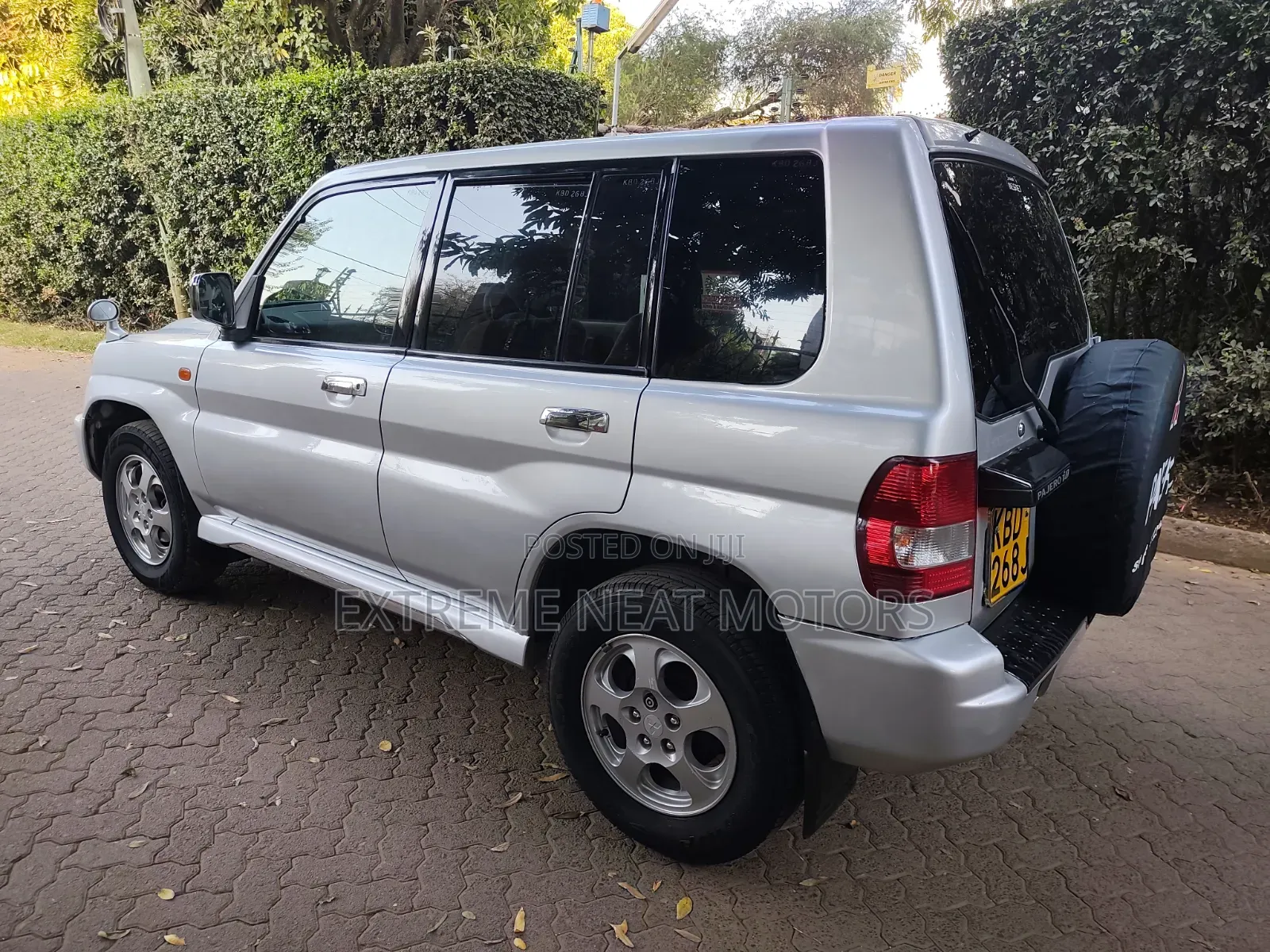 Mitsubishi Pajero IO 2004 Silver