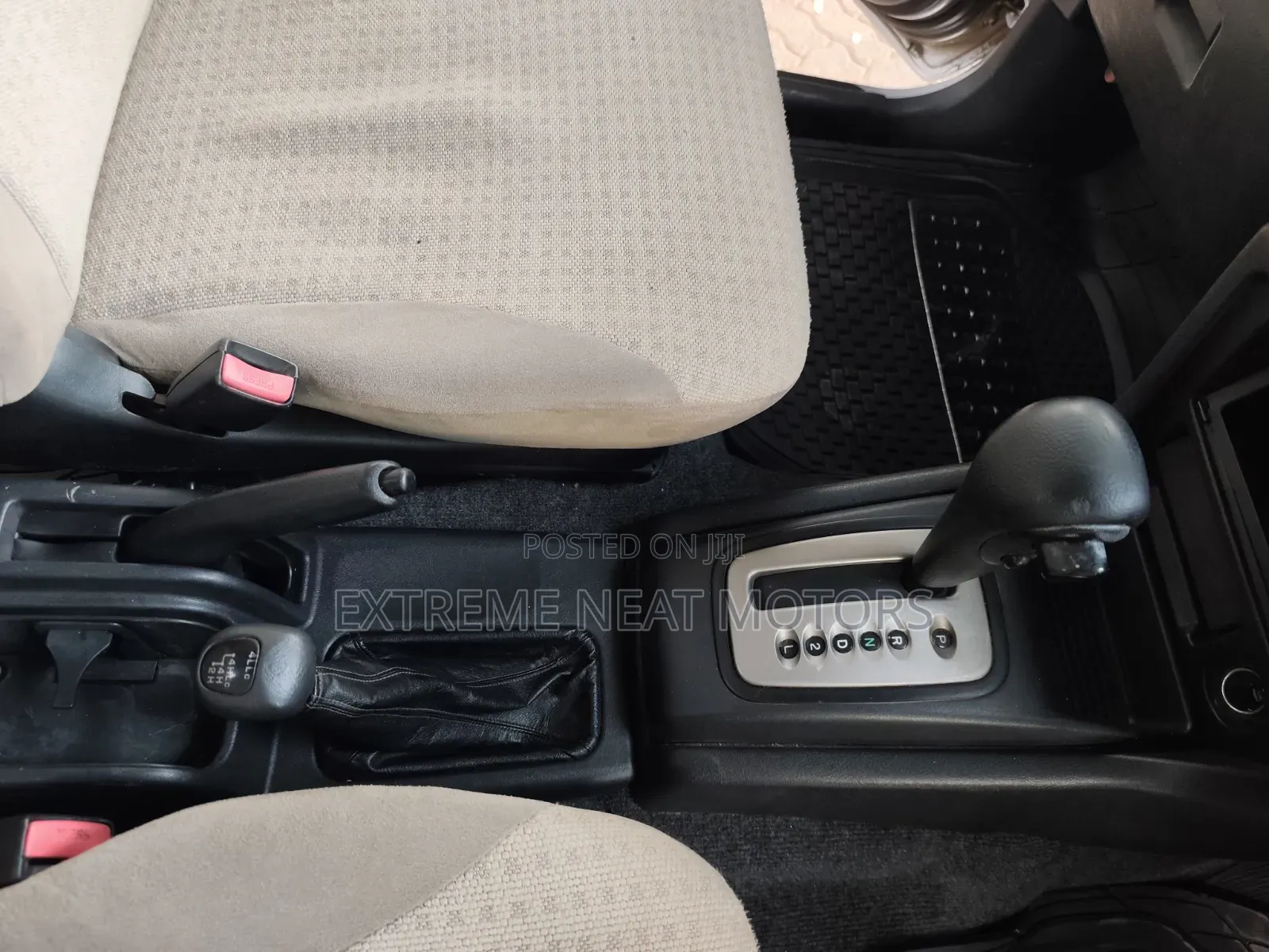 Mitsubishi Pajero IO 2004 Silver
