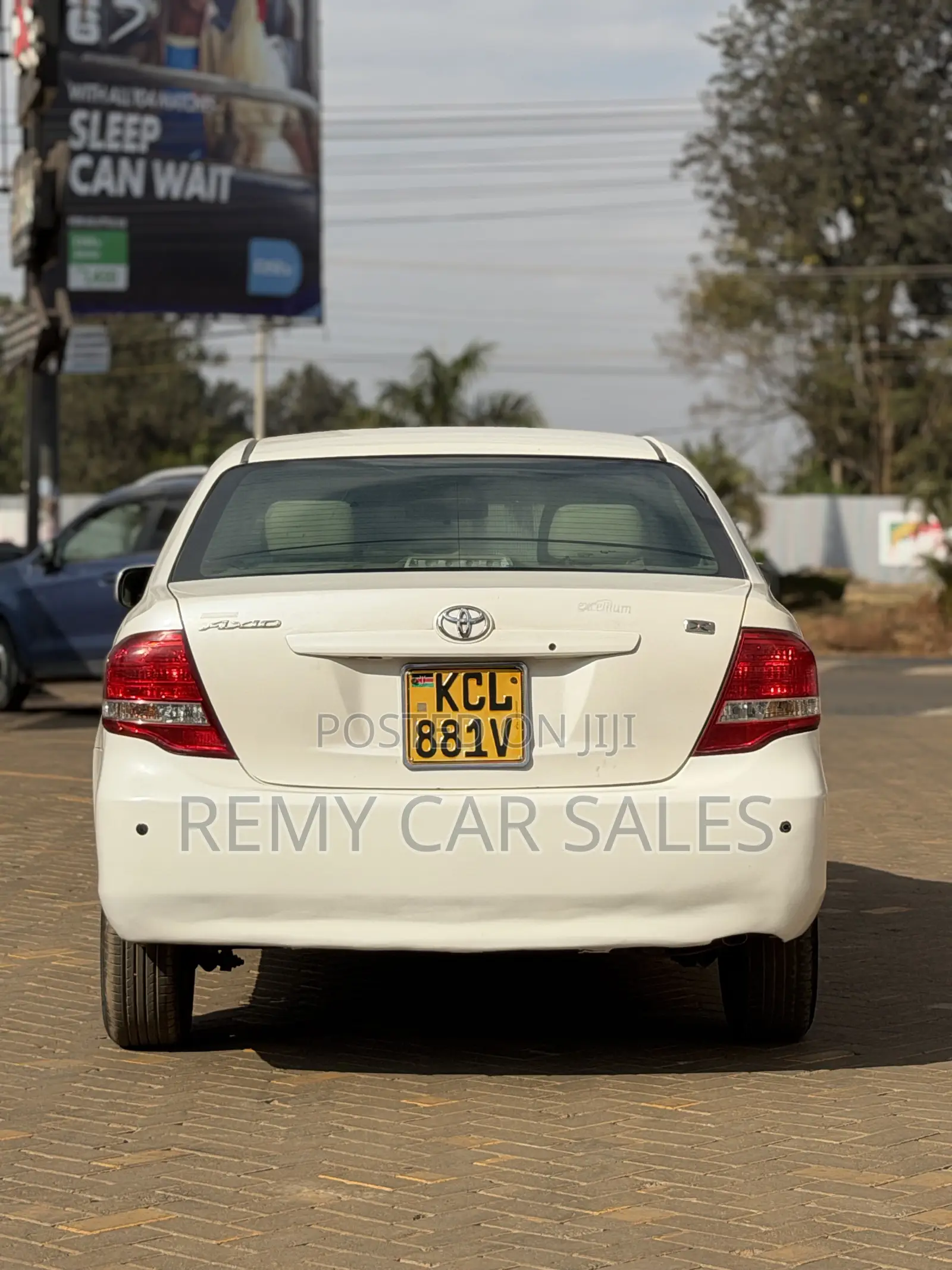 Toyota Axio 2010 White