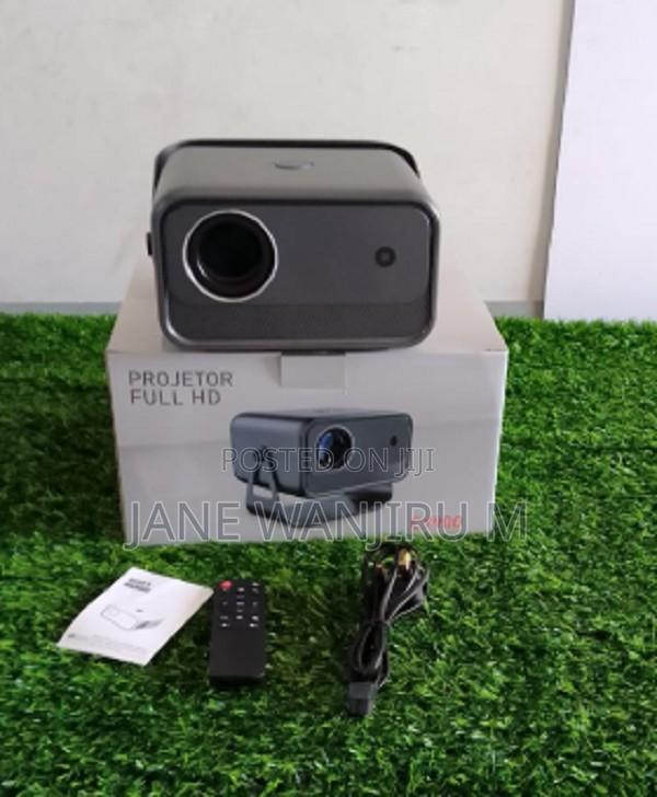 CY 900 Compact Projector – Home Office Use - main view