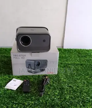 CY 900 Compact Projector – Home Office Use