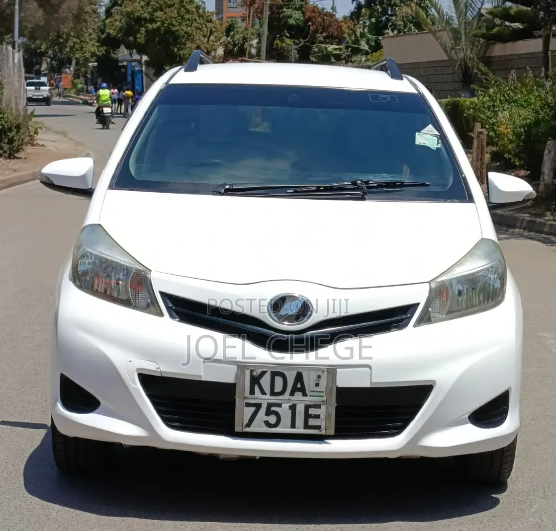 Toyota Vitz 2013 White