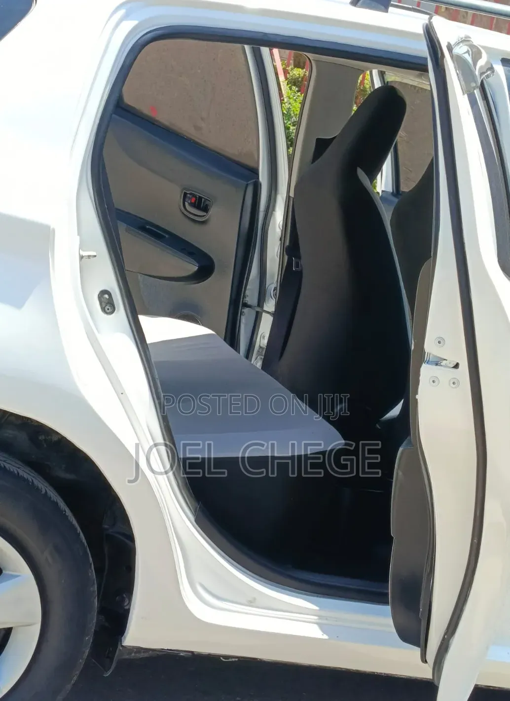 Toyota Vitz 2013 White