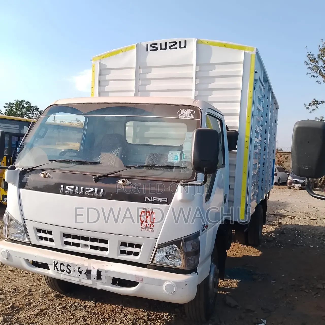 Isuzu NPR 4.3 2018 White