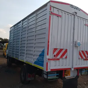 Isuzu NPR 4.3 2018 White
