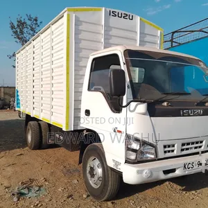 Isuzu NPR 4.3 2018 White