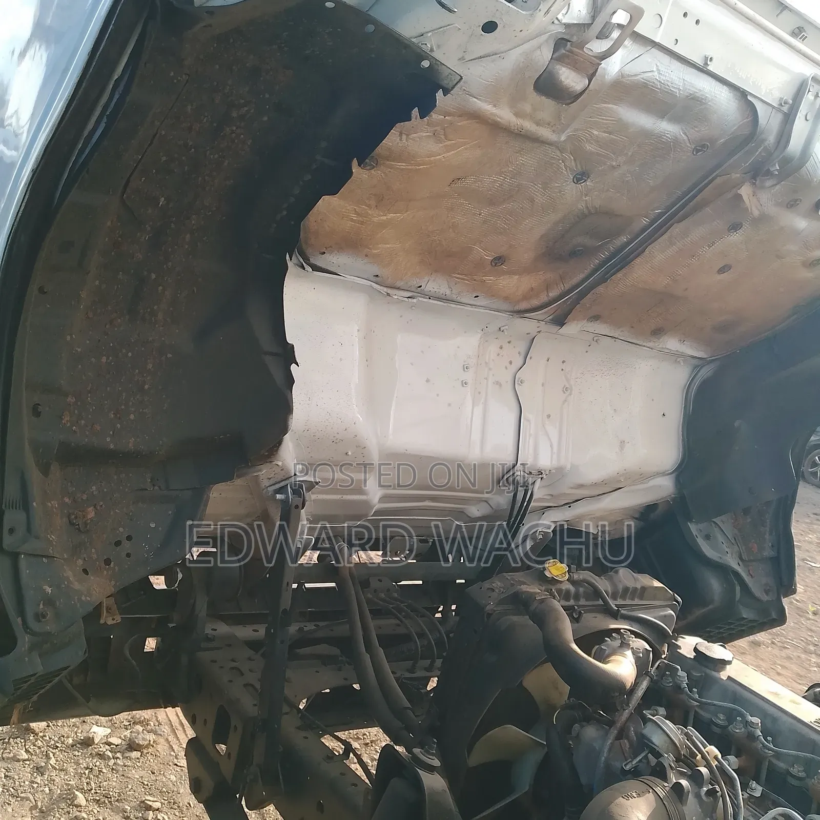 Isuzu NPR 4.3 2018 White