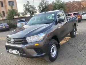Toyota Hilux 2020 Gray