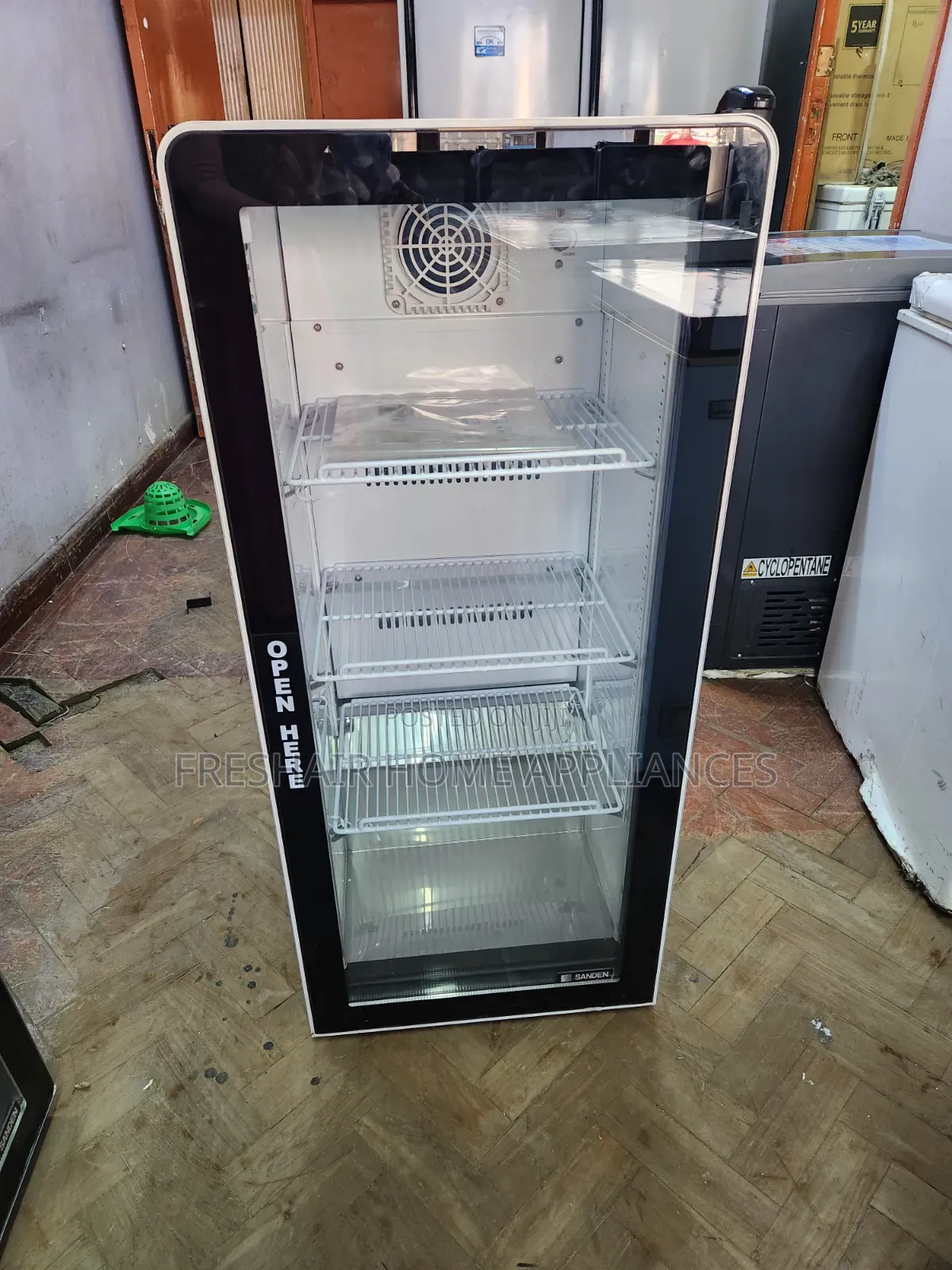 Affordable Showcase Chiller Fridge
