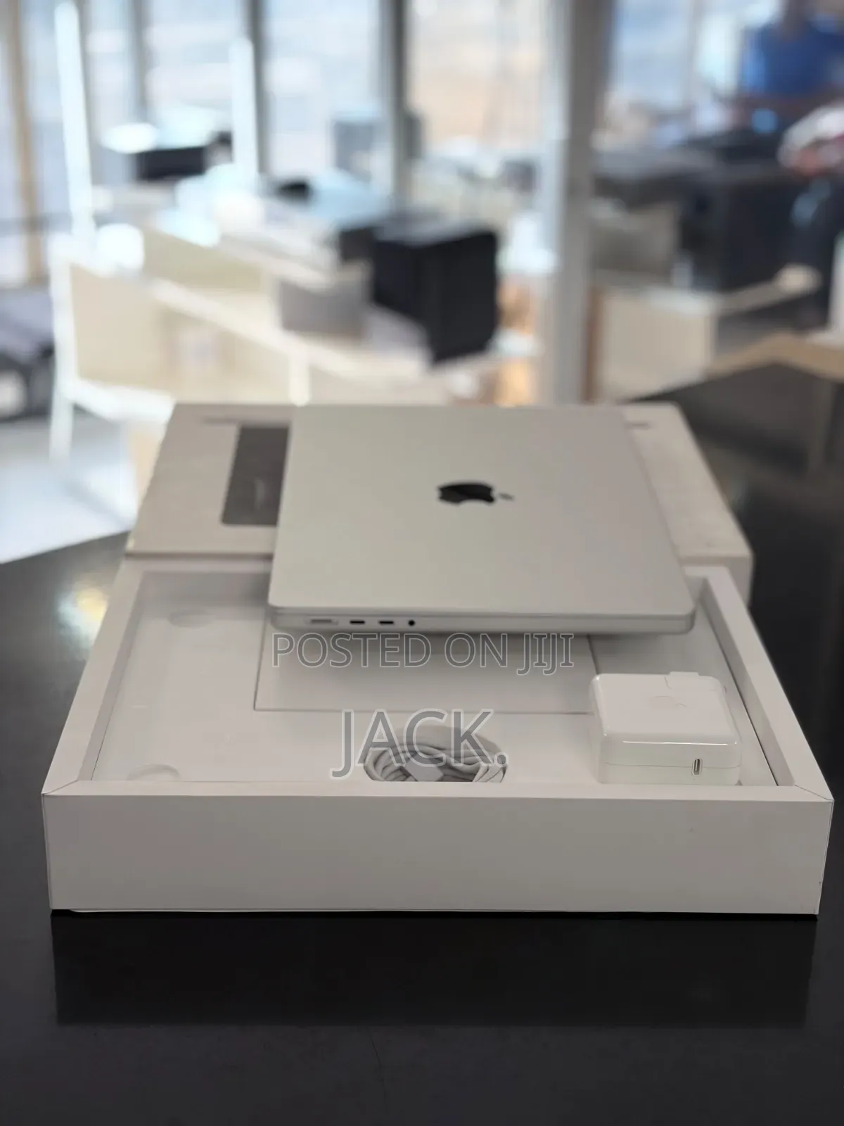 Laptop Apple MacBook Pro 2026 M5 Pro 24GB Apple M5 Pro SSD 1T