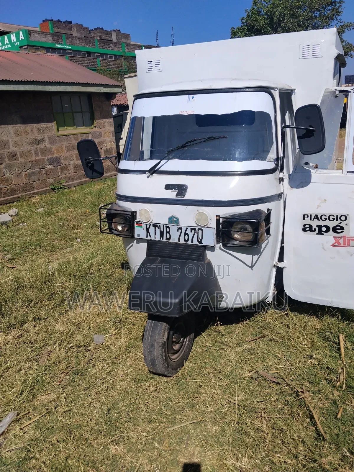 Piaggio Scooter 2021 White