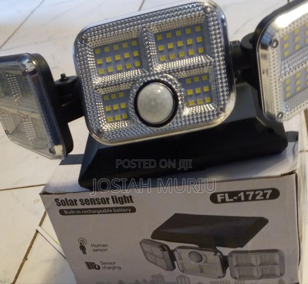 FL 1727 Solar 3 Head Security Streetlight - thumbnail 2