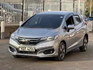 Honda Fit 2018 Silver