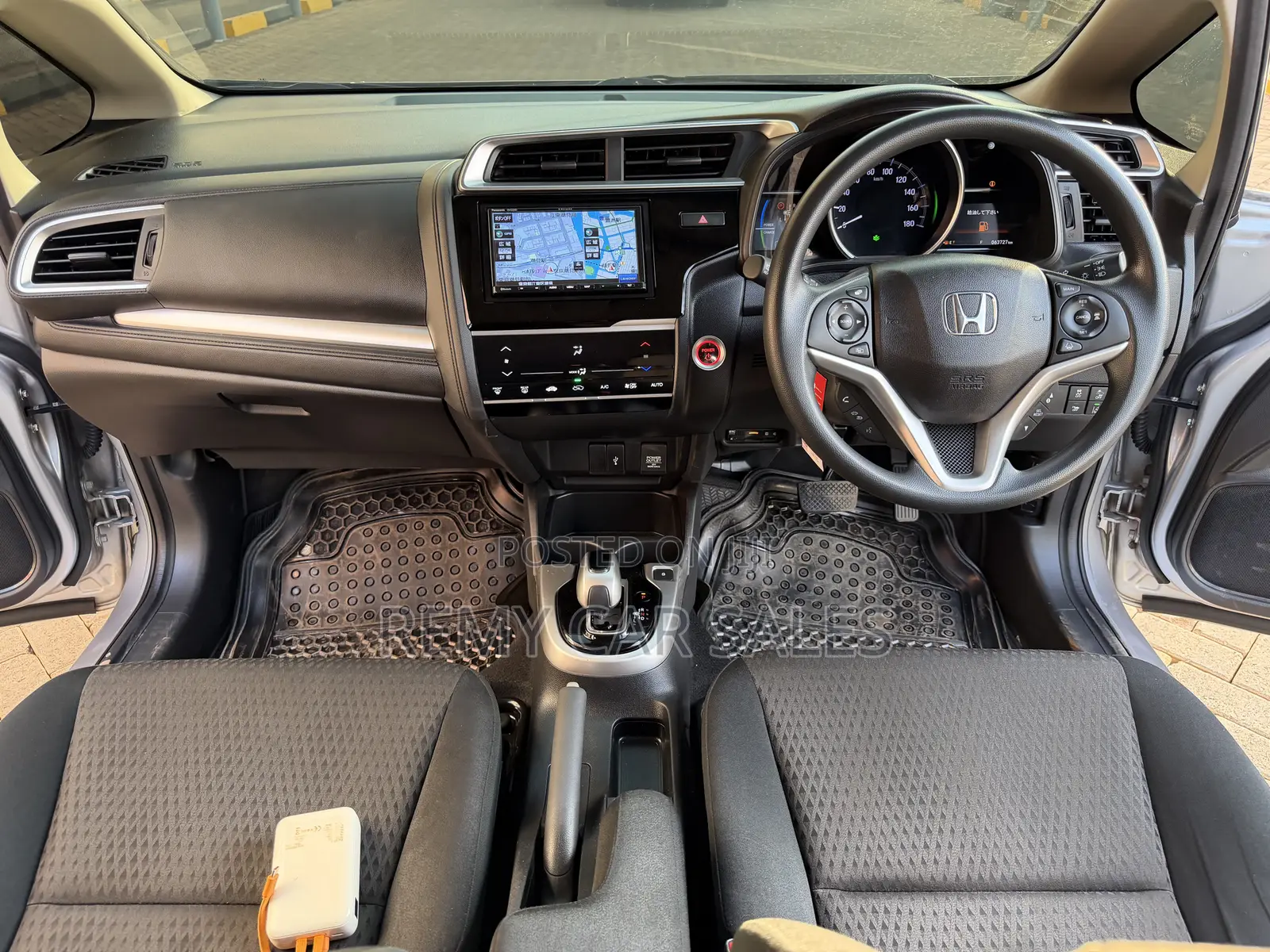 Honda Fit 2018 Silver