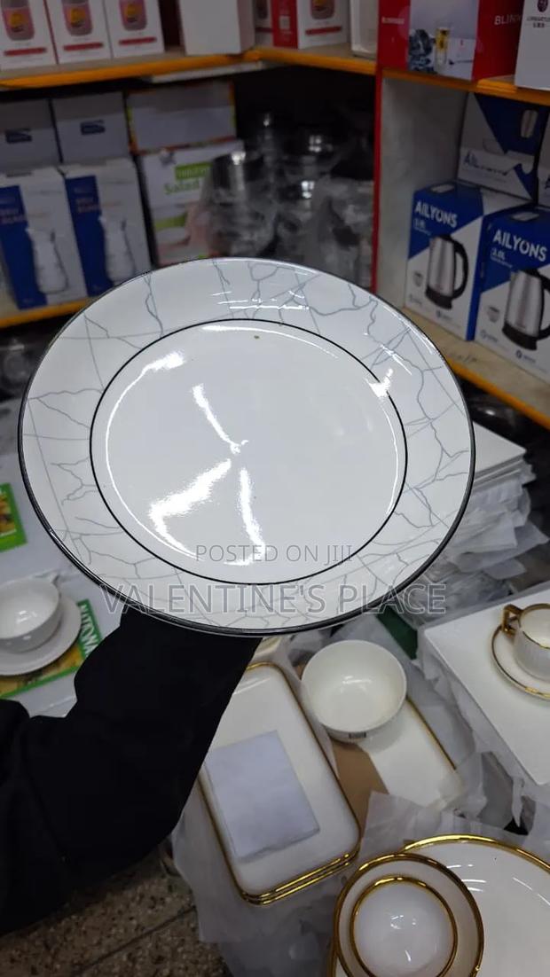18pcs Set Dinner Set
Edge Quality Dinner Sets - thumbnail 2