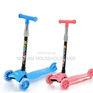 Height Adjustable Kids 3 Wheeler Scooter With Led Lights-Pink