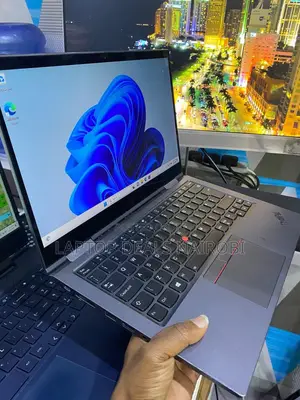 Laptop Lenovo ThinkPad X1 Yoga 16GB Intel Core i7 SSD 512GB