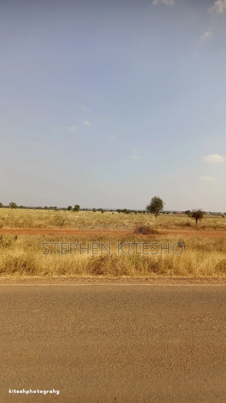 40acres for Along Cimba Cement Tarmac Road Imbrrikani Loitoktok