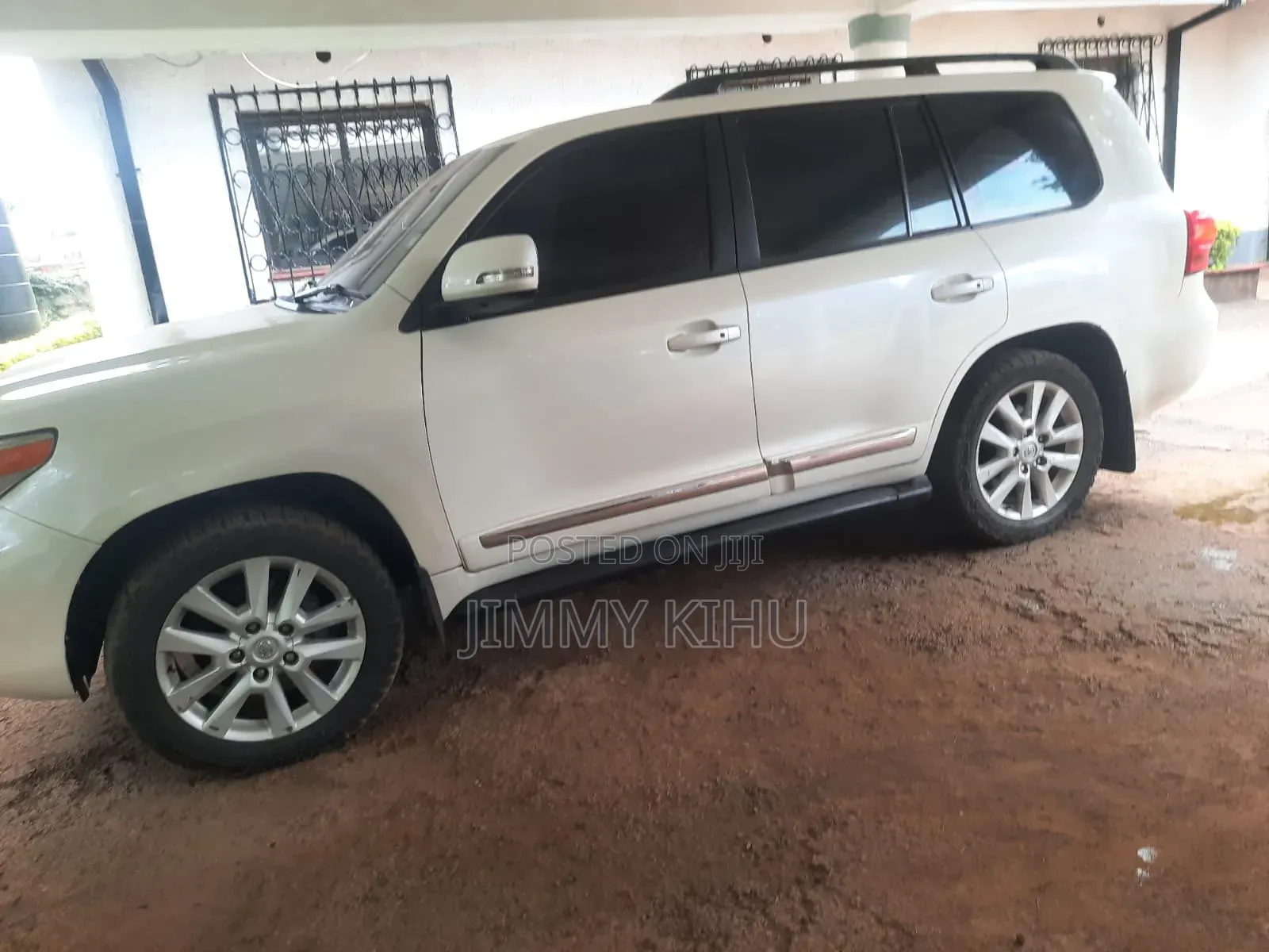 Toyota Land Cruiser 2012 Pearl