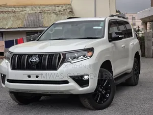 Toyota Land Cruiser Prado 2021 White