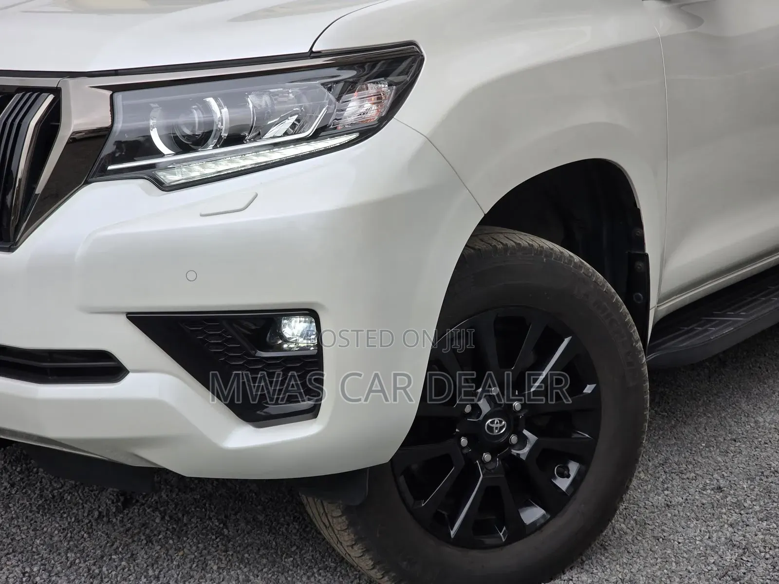 Toyota Land Cruiser Prado 2021 White