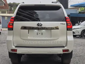 Toyota Land Cruiser Prado 2021 White